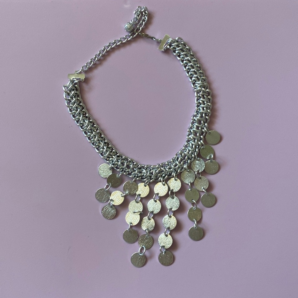 Vintage Sarah Coventry Silver tone adjustable necklace